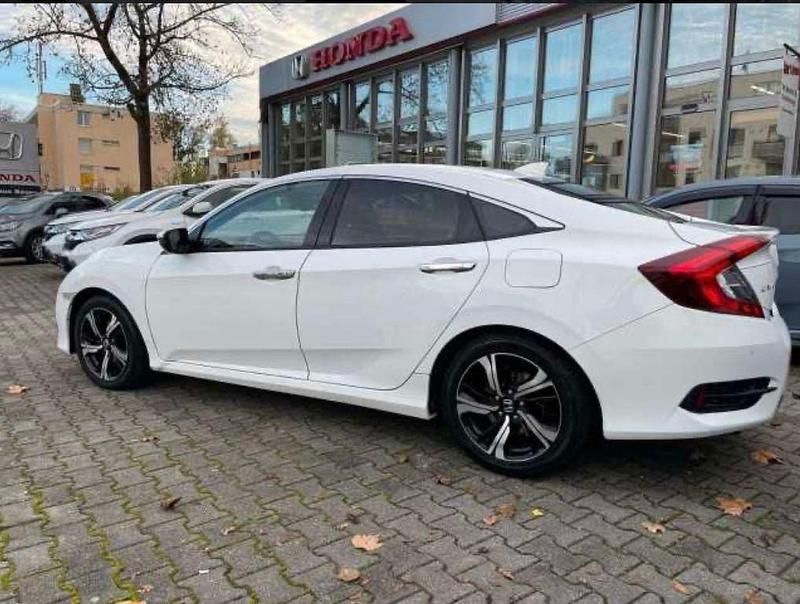 Gebraucht Honda Civic Executive 182 PS (133 kW) 2017 Weiß Limousine