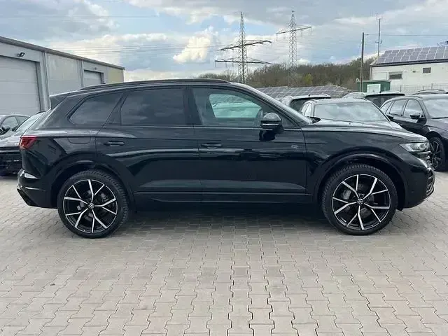 Gebraucht VW Touareg R-line 286 PS (210 kW) 2025 Schwarz SUV