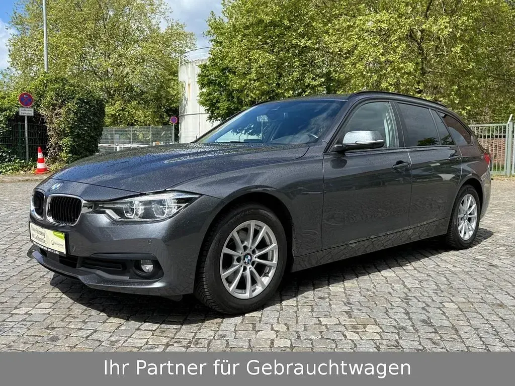 Gebraucht BMW 320 Advantage 190 PS (139 kW) 2018 Grau Limousine