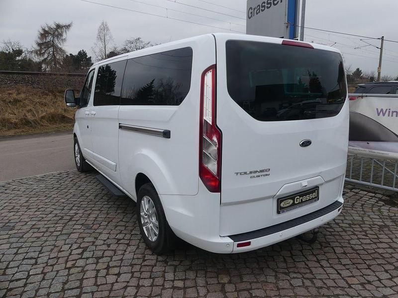Gebraucht Ford Tourneo 131 PS (96 kW) 2016 Weiß Kombi