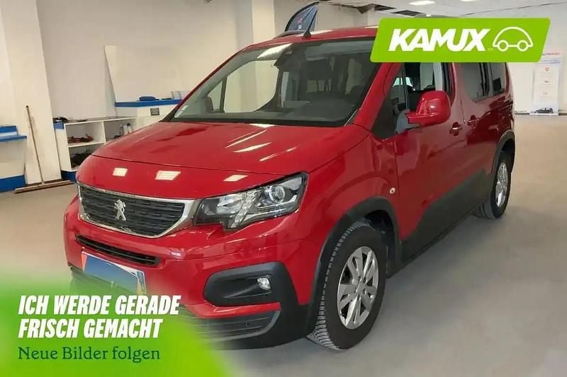 Rot Gebraucht 2018 Peugeot Rifter Van / Kleinbus | 16.450 € (Fairer Preis) - Bild 1/4
