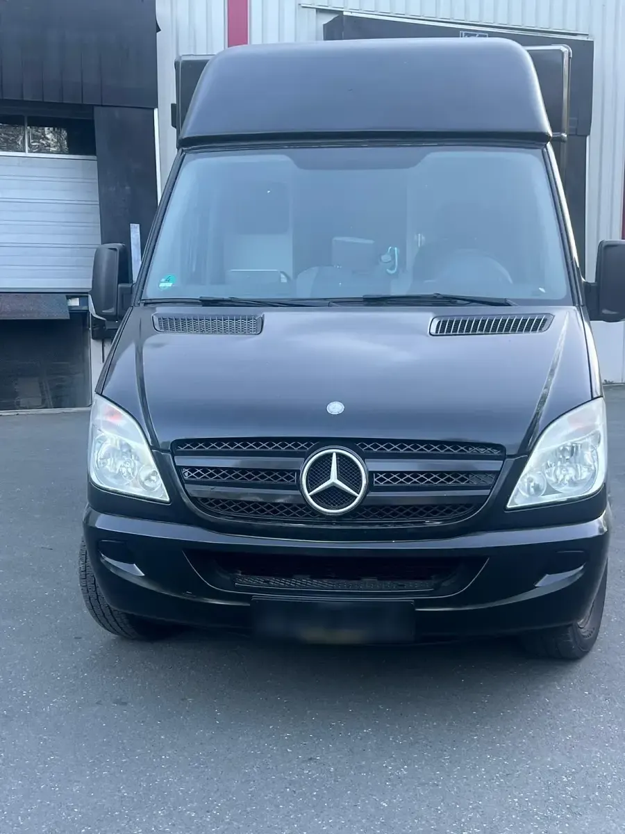 Gebraucht Mercedes Sprinter 75 PS (55 kW) 2012 Schwarz