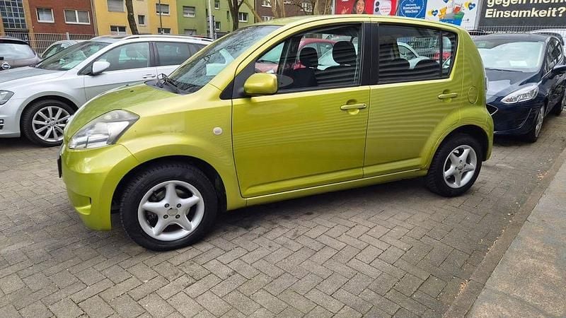 Gebraucht Daihatsu Sirion 92 PS (67 kW) 2009 Grün Kleinwagen