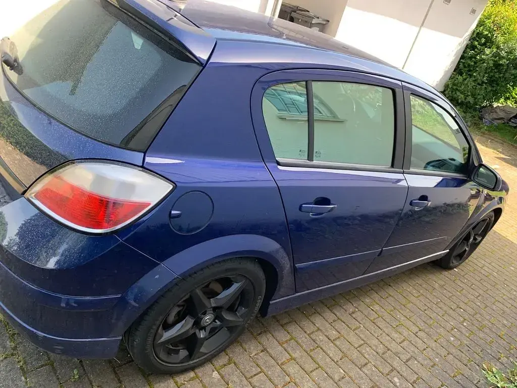 Gebraucht Opel Astra Sport 170 PS (125 kW) 2005 Blau Limousine
