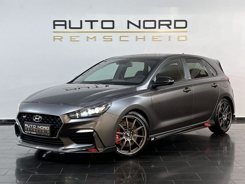 Grau Gebraucht 2020 Hyundai i30 Limousine | 32.990 € - Bild 1/4