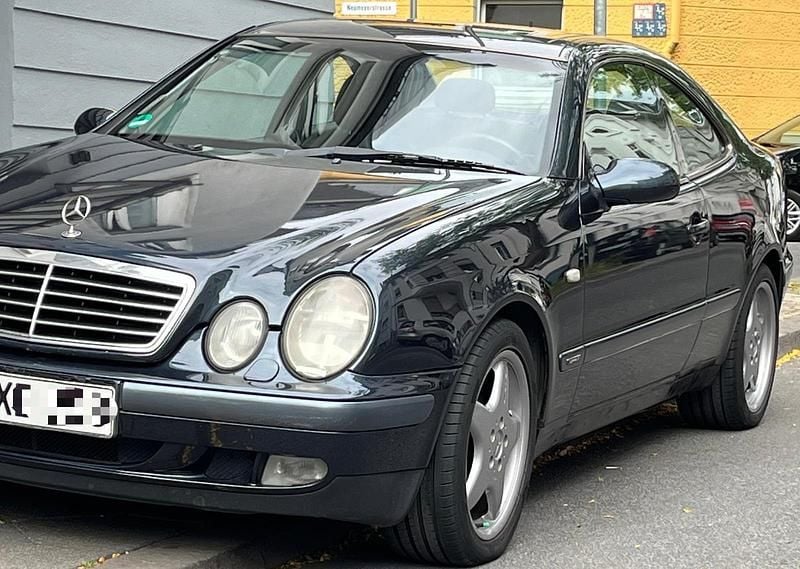 Blau Gebraucht 1998 Mercedes 320 Limousine | 1.500 € - Bild 1/4