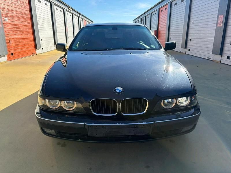 Schwarz Gebraucht 2000 BMW 528 Limousine | 1.400 € (Superpreis) - Bild 1/4