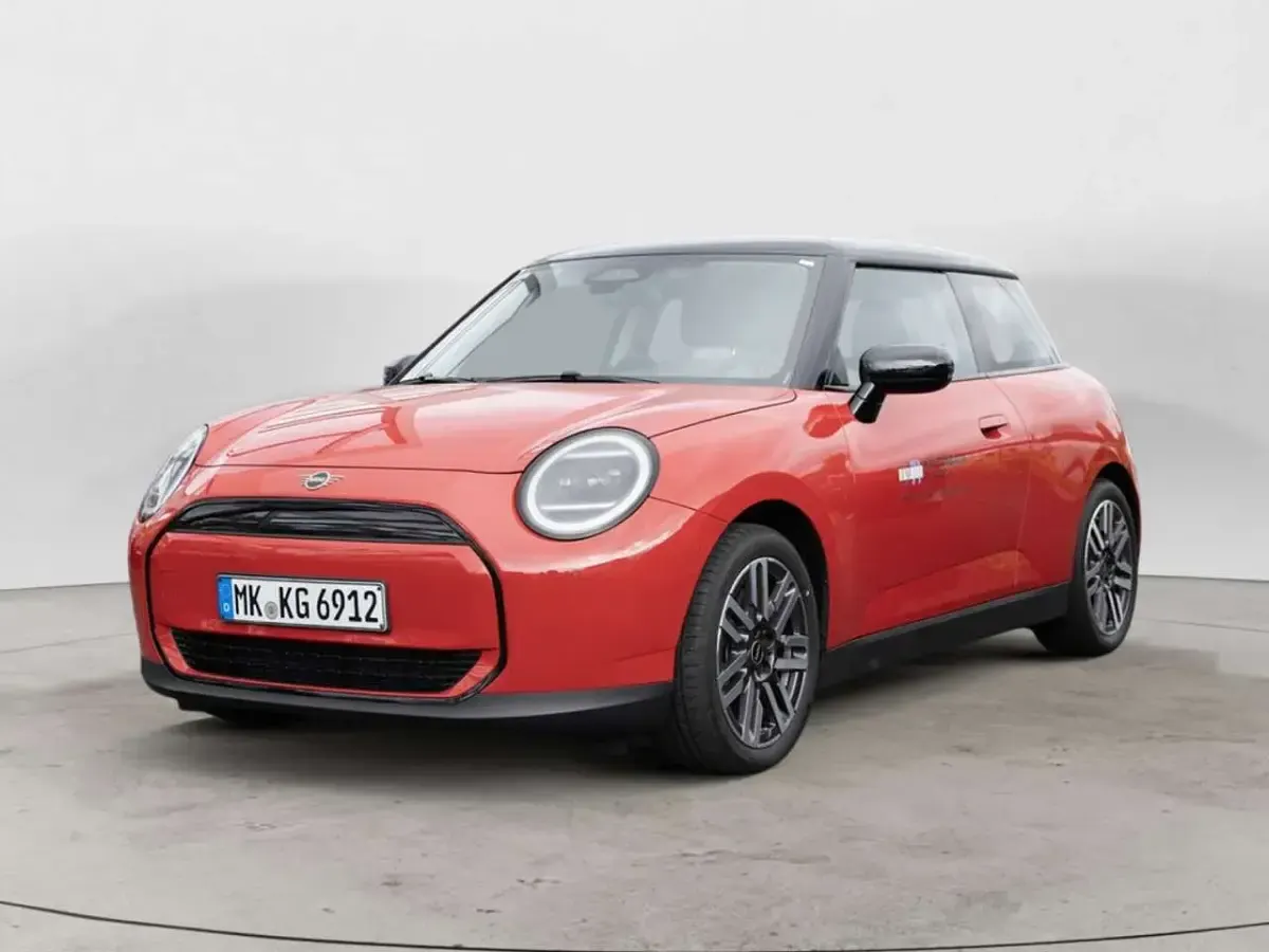 Gebraucht Mini Cooper Classic 135 kW (184 PS) 2025 Chili red Kleinwagen