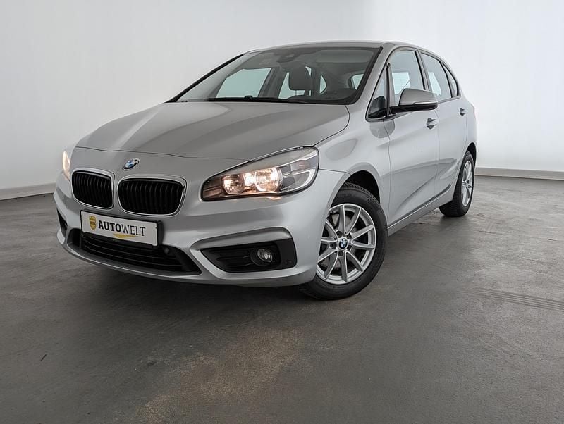 Gebraucht BMW 220 Advantage 192 PS (141 kW) 2017 Silber Van / Kleinbus