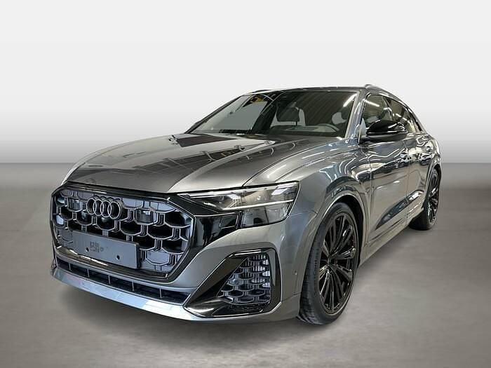 Gebraucht Audi Q8 Business 394 PS (289 kW) 2026 SUV