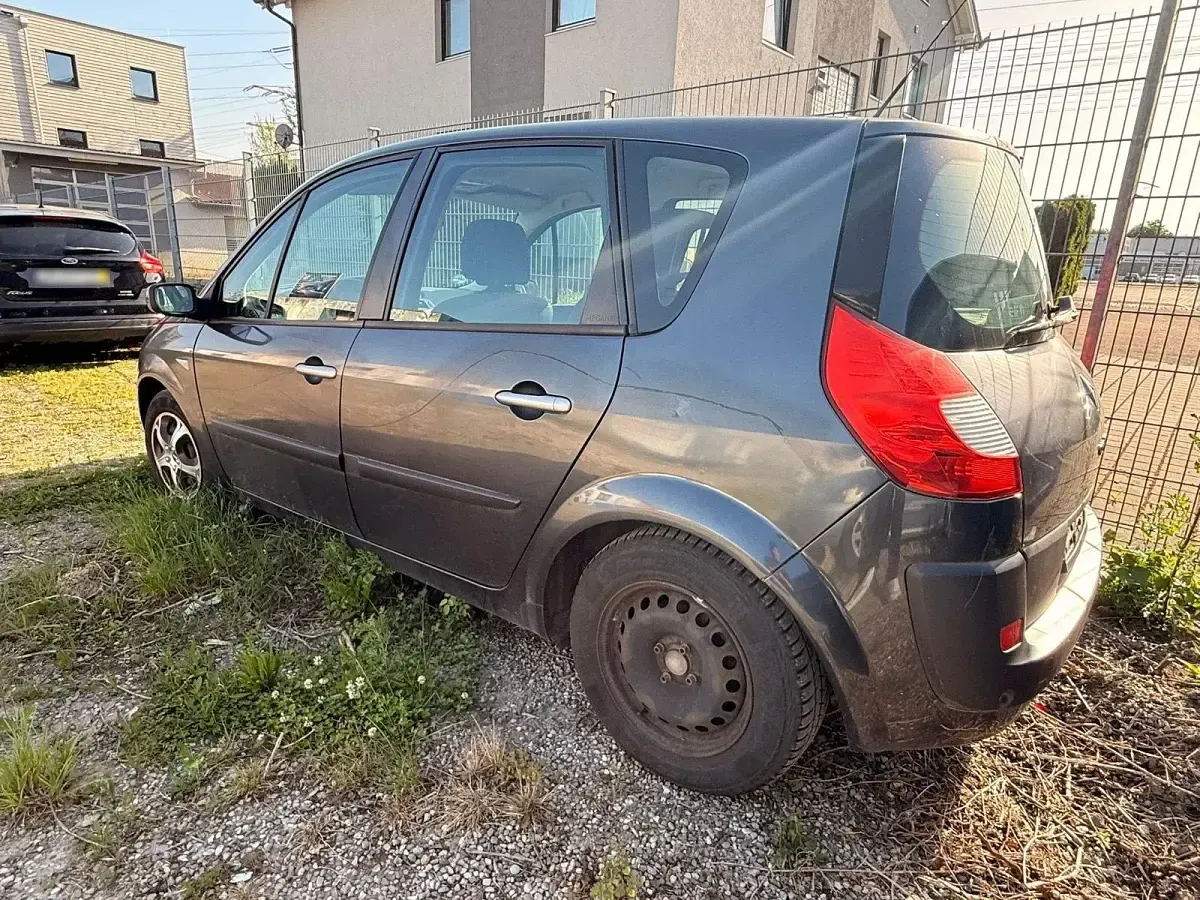 Gebraucht Renault Scenic E-Tech 113 PS (83 kW) 2003 Schwarz Limousine