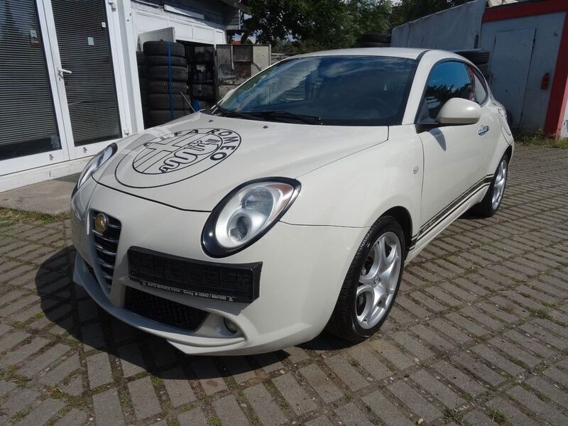 Weiß Gebraucht 2009 Alfa Romeo MiTo Turismo Kleinwagen | 4.500 € (Fairer Preis) - Bild 1/4