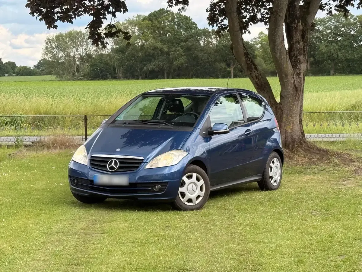 Gebraucht Mercedes A150 95 PS (69 kW) 2009 Blau Kleinwagen