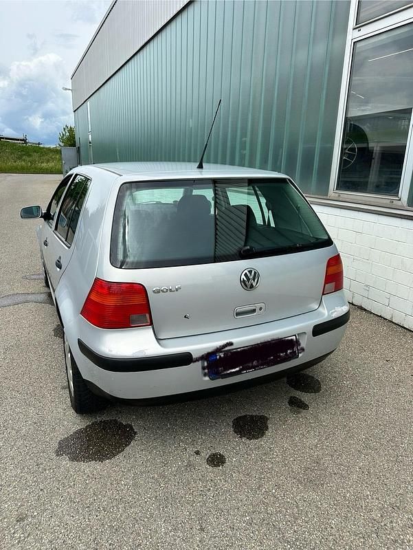 Gebraucht VW Golf IV 70 PS (51 kW) 1999 Silber Kleinwagen