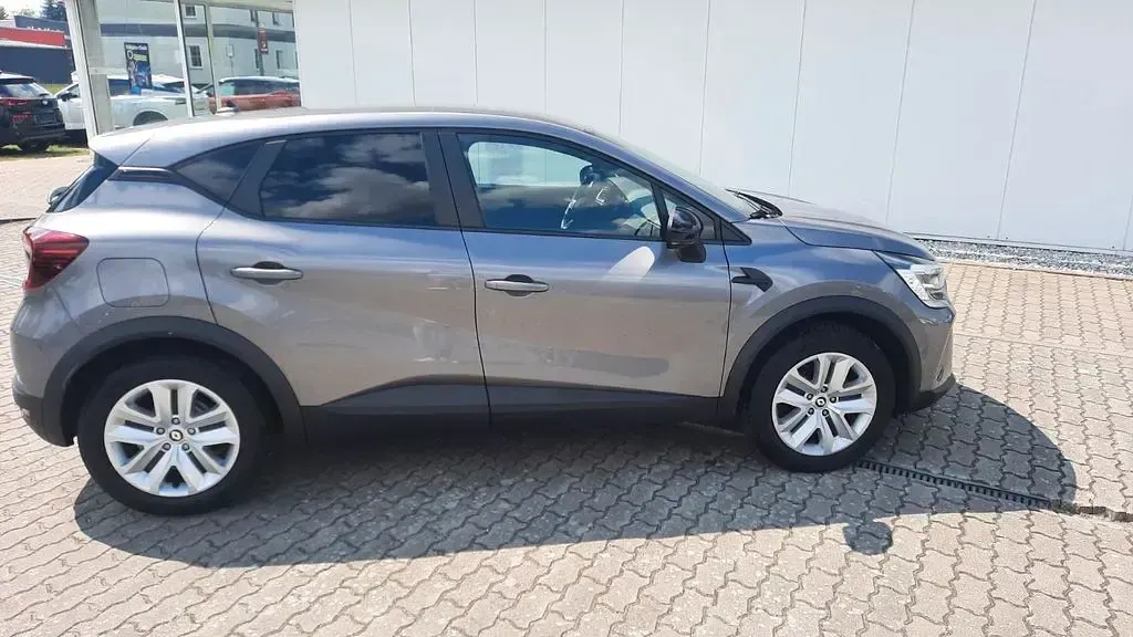 Gebraucht Renault Captur 91 PS (66 kW) 2024 Grau SUV