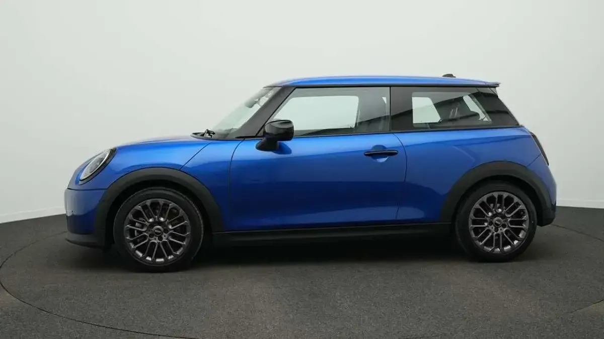Gebraucht Mini Cooper S Classic 204 PS (150 kW) 2024 Blau Kleinwagen