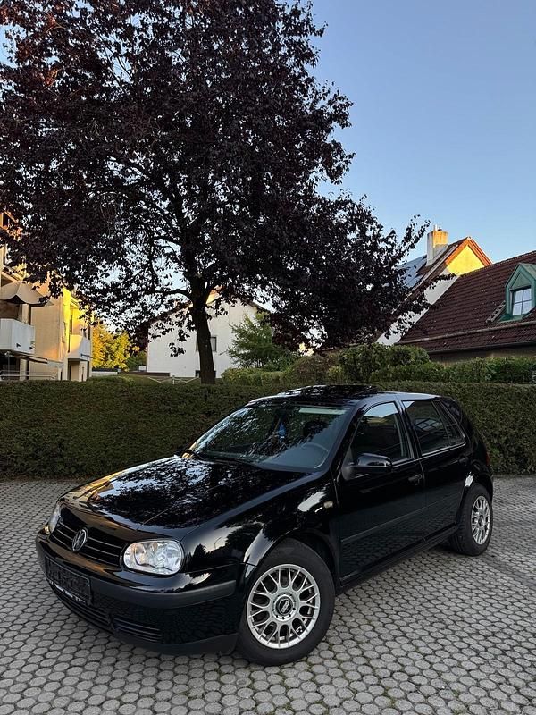 Schwarz Gebraucht 1998 VW Golf IV Kleinwagen | 850 € (Fairer Preis) - Bild 1/4