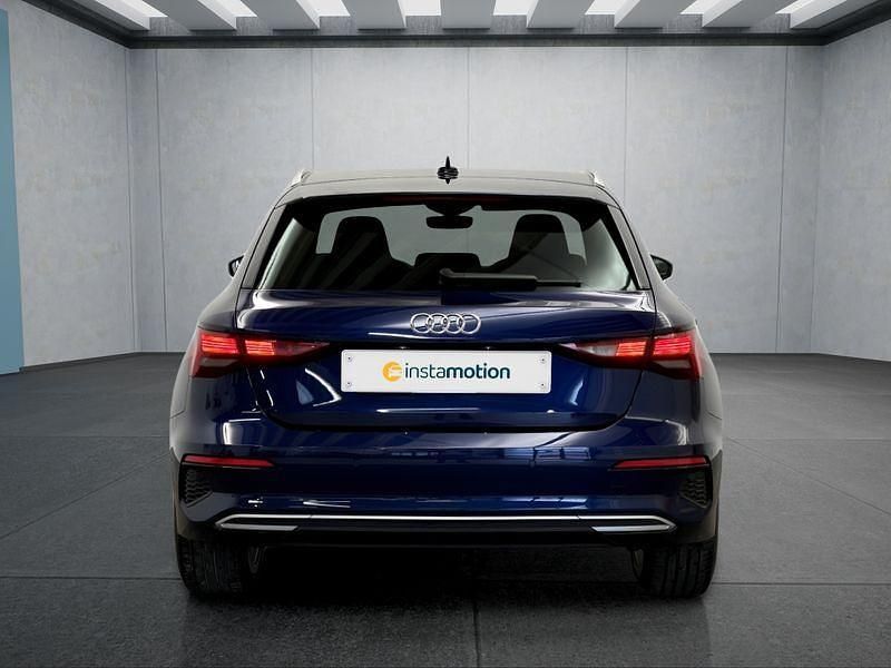 Gebraucht Audi A3 Sportback 110 PS (80 kW) 2022 Blau Kleinwagen