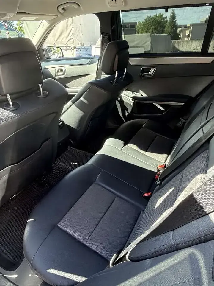 Gebraucht Mercedes E250 Avantgarde 204 PS (150 kW) 2013 Grau Kombi