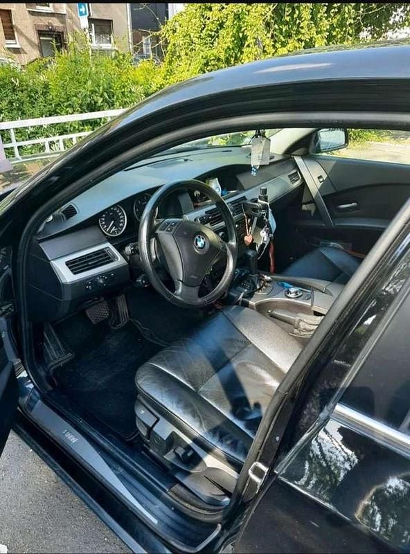 Gebraucht 2005 BMW 525 Limousine | 2.800 € (Superpreis) - Bild 1/4