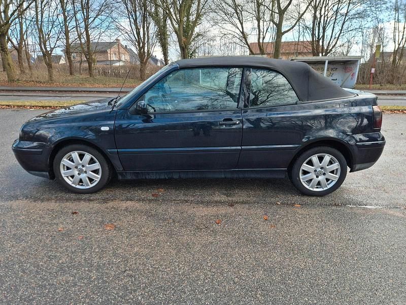 Gebraucht VW Golf Cabriolet 116 PS (85 kW) 2001 Blau Cabrio