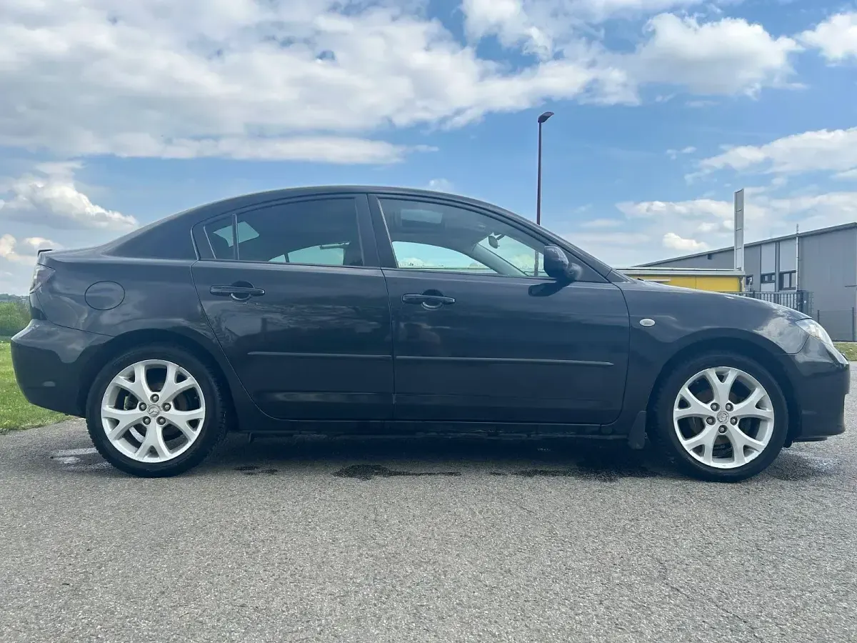 Gebraucht Mazda 3 105 PS (77 kW) 2008 Schwarz Limousine