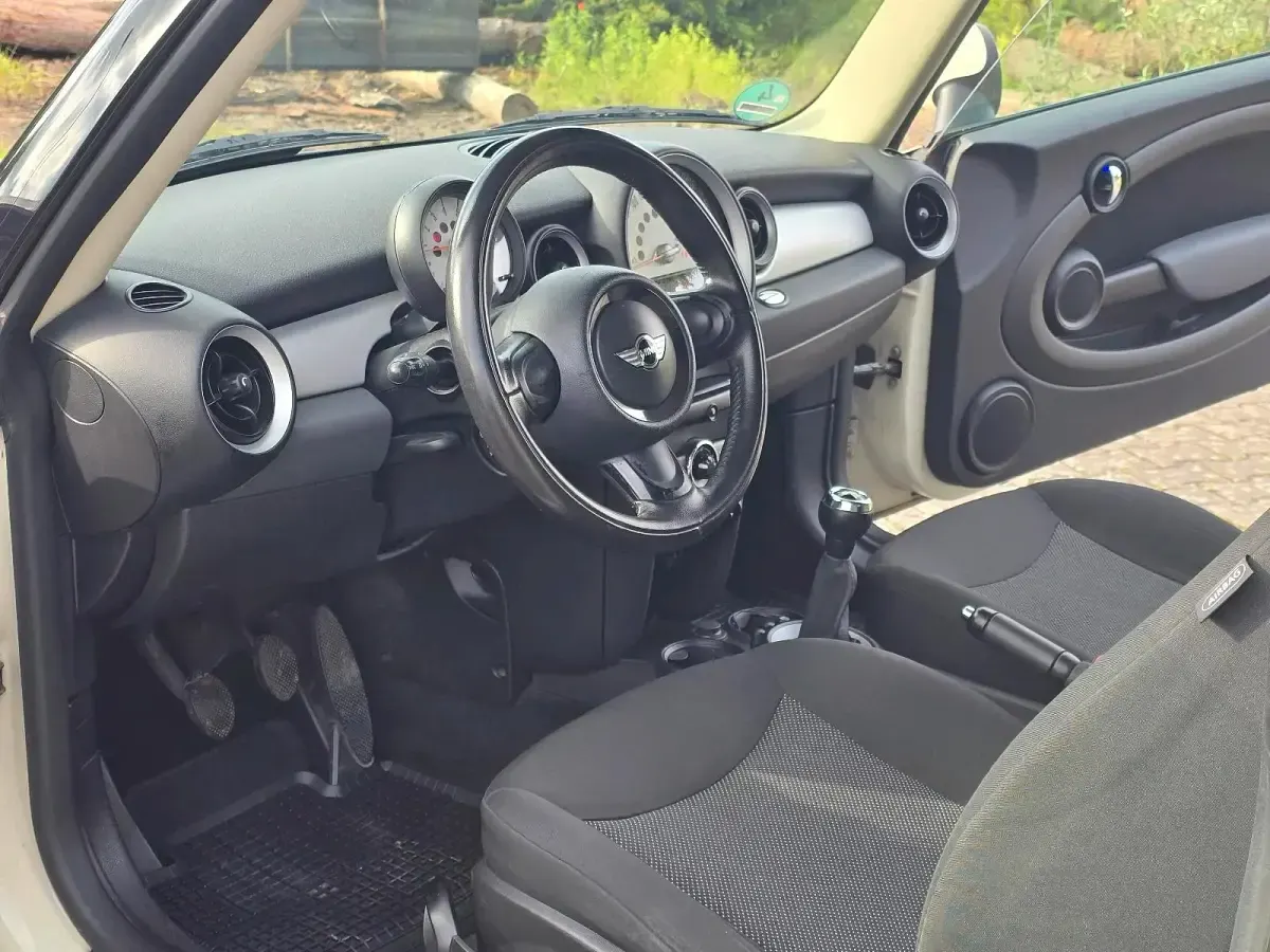 Gebraucht Mini Cooper 75 PS (55 kW) 2010 Beige Kleinwagen