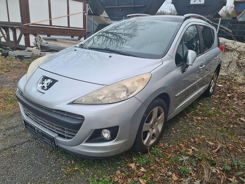 Gebraucht Peugeot 207 Premium 120 PS (88 kW) 2011 Grau Kombi
