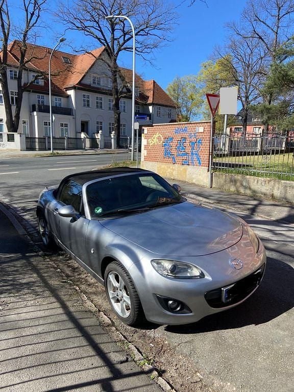 Second-hand Mazda MX5 126 CP (92 kW) 2012 Argintiu Cabrio
