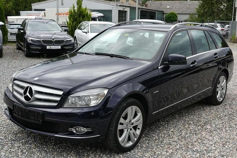 Tansanitblau metalliclack Gebraucht 2009 Mercedes C320 Avantgarde Kombi | 5.950 € (Guter Preis) - Bild 1/4