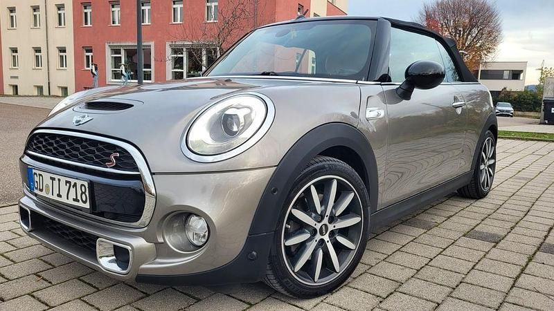 Grau Gebraucht 2017 Mini Cooper S Kleinwagen | 16.950 € (Guter Preis) - Bild 1/4
