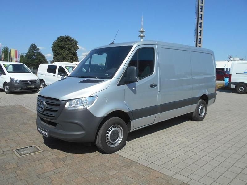 Silber Gebraucht 2020 Mercedes Sprinter Van | 27.203 € (Superpreis) - Bild 1/4
