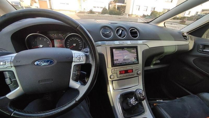 Gebraucht Ford S-MAX Titanium 220 PS (161 kW) 2006 Blau Van / Kleinbus