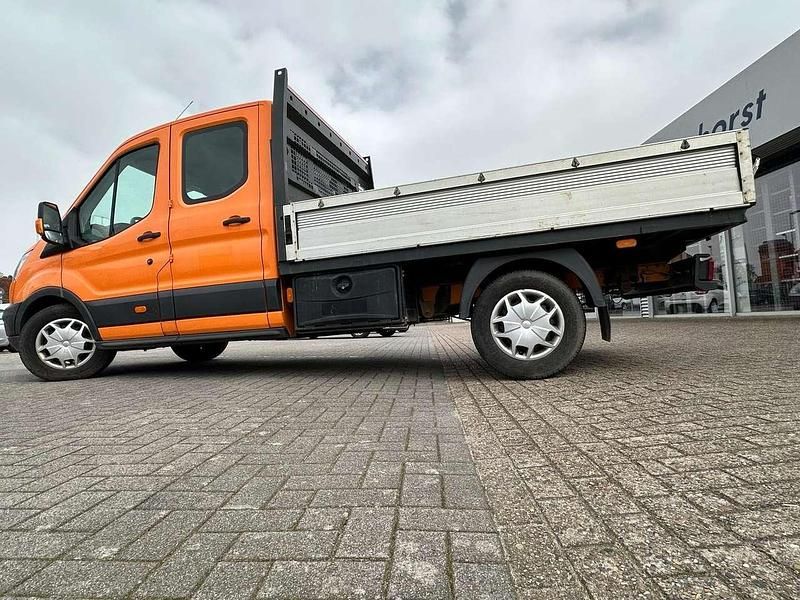 Deep orange Gebraucht 2017 Ford Transit Trend Van / Kleinbus | 11.490 € (Guter Preis) - Bild 1/3