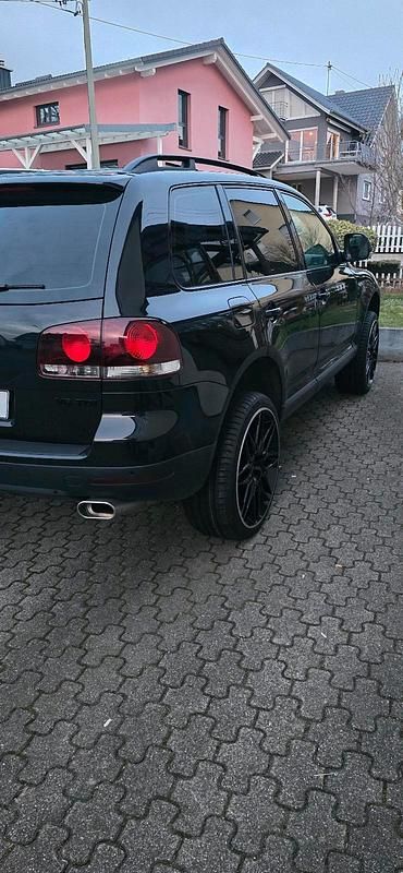 Schwarz Gebraucht 2009 VW Touareg SUV | 9.299 € (Etwas zu teuer) - Bild 1/4