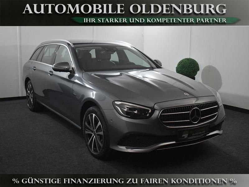 Gebraucht Mercedes E300 Avantgarde 306 PS (225 kW) 2021 Grau Limousine