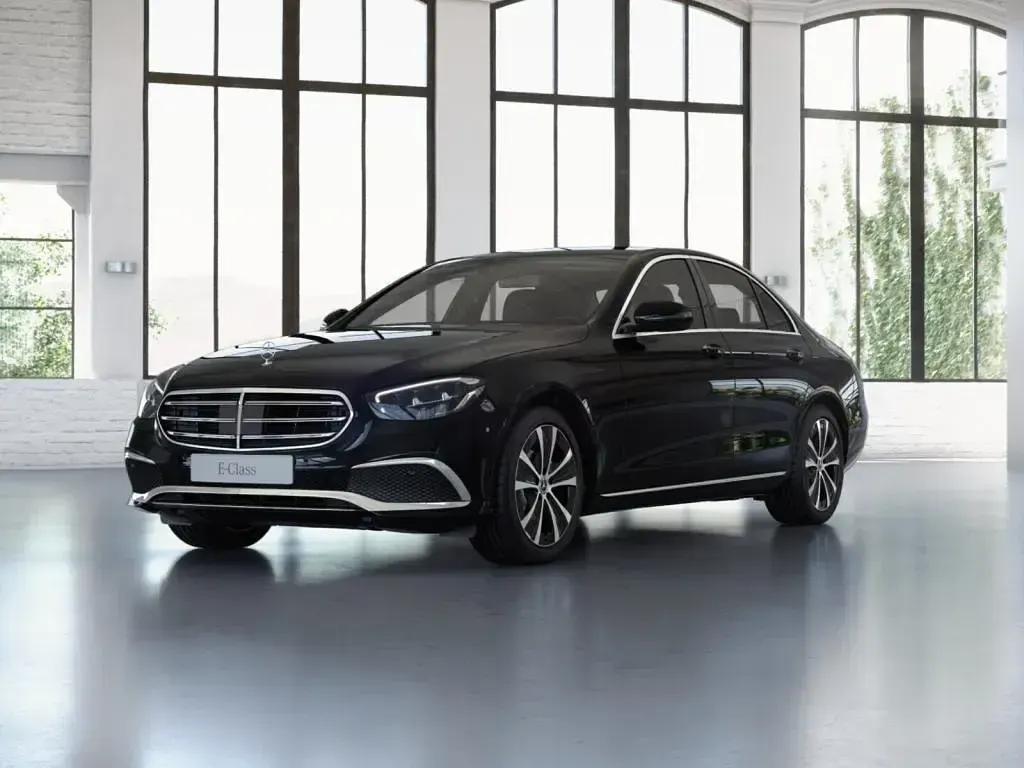 Gebraucht Mercedes E220 Exclusive 200 PS (147 kW) 2023 Limousine