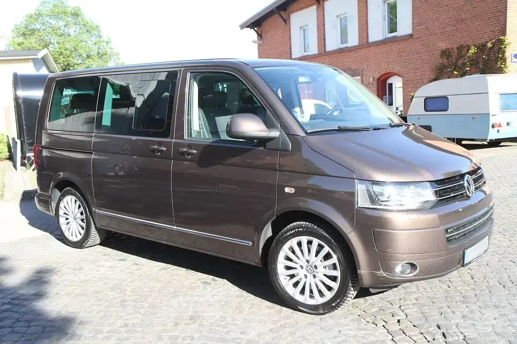 Gebraucht VW T5 179 PS (131 kW) 2013 Braun Van