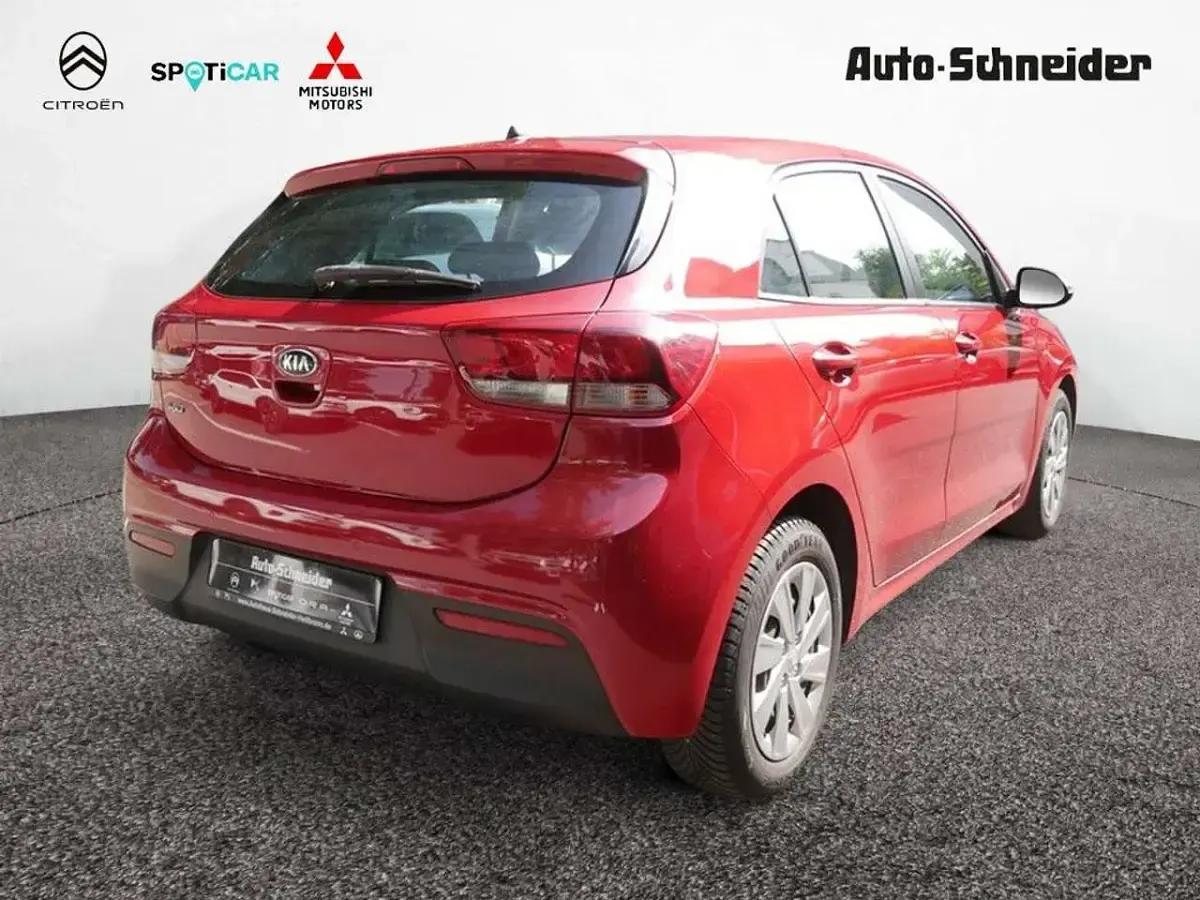 Gebraucht Kia Rio 99 PS (72 kW) 2016 Rot Kleinwagen