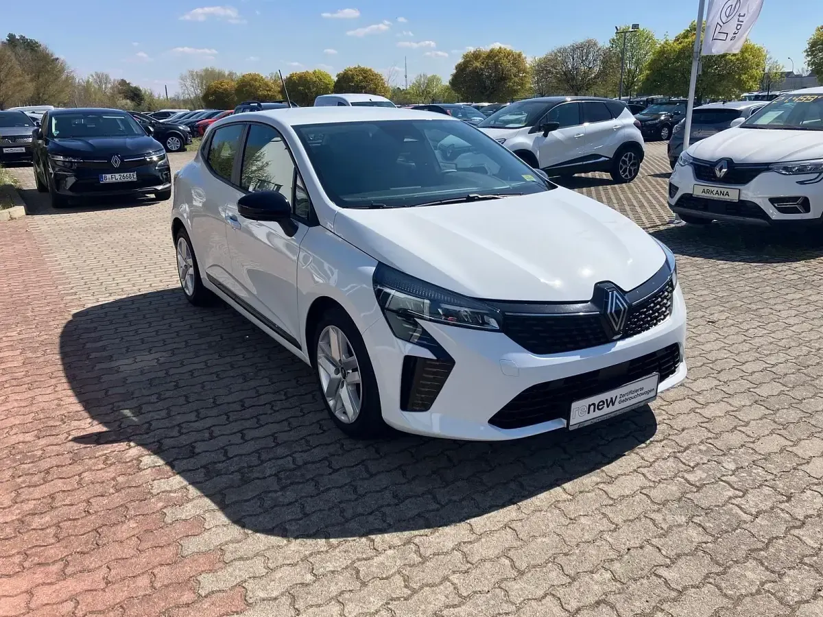 Gebraucht Renault Clio Evolution 67 PS (49 kW) 2023 Weiß Kleinwagen