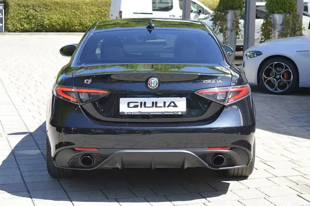 Gebraucht Alfa Romeo Giulia Veloce 209 PS (153 kW) 2023 Schwarz Limousine