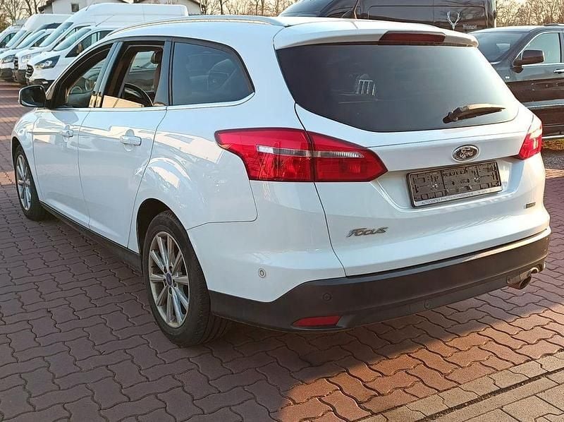 Second-hand Ford Focus Titanium 150 CP (110 kW) 2015 Alb Berlinǎ