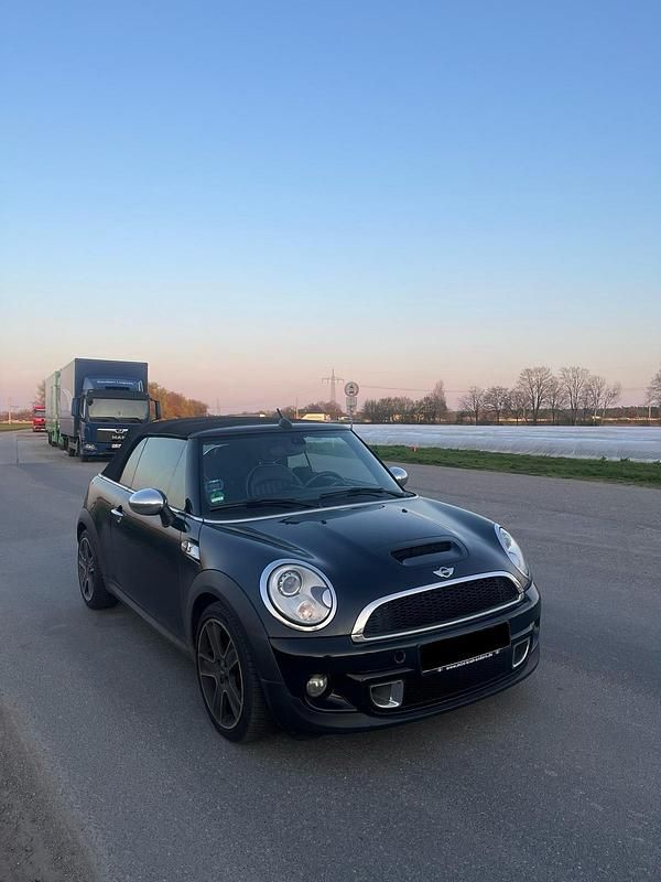 Gebraucht Mini Cooper S Cabriolet 184 PS (135 kW) 2014 Schwarz Cabrio