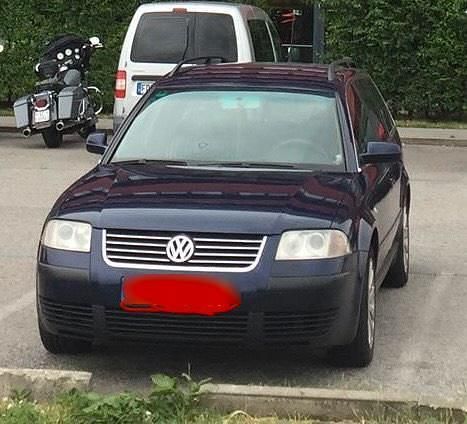Blau Gebraucht 2002 VW Passat Kombi | 3.800 € - Bild 1/1