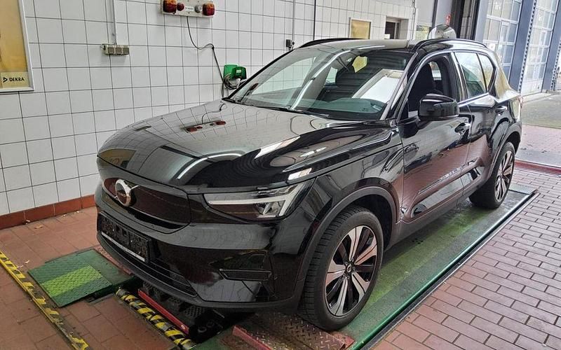 Gebraucht Volvo XC40 Core 169 kW (231 PS) 2023 Stone SUV