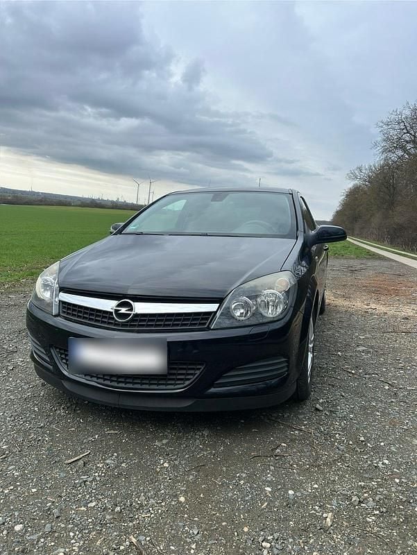 Gebraucht Opel Astra GTC 90 PS (66 kW) 2008 Schwarz Coupé