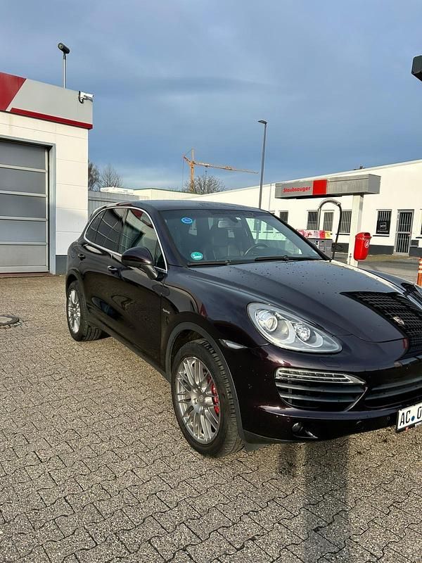 Gebraucht Porsche Cayenne S E-Hybrid 399 PS (293 kW) 2011 Violet SUV