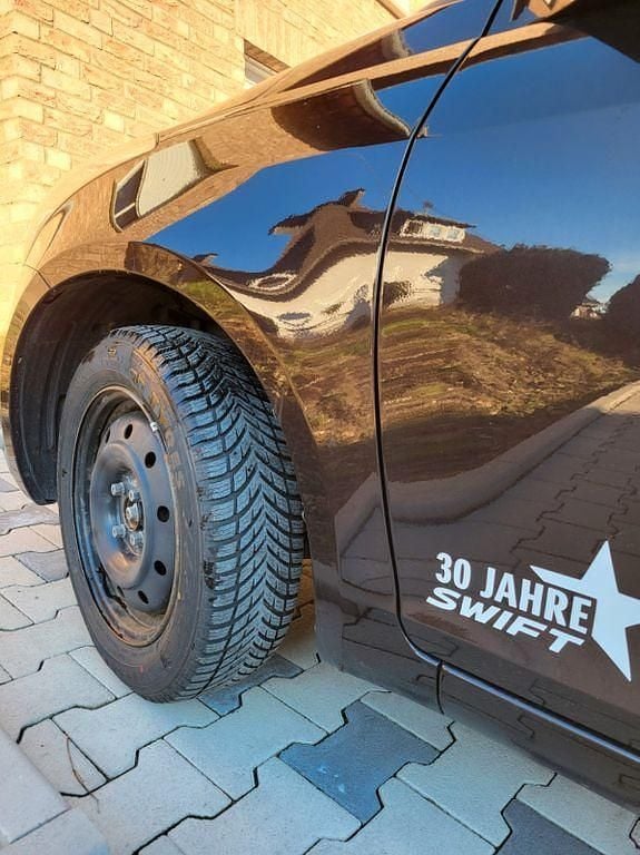 Gebraucht Suzuki Swift 94 PS (69 kW) 2014 Braun Kleinwagen