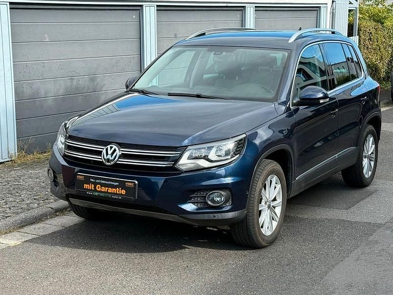 Blau Gebraucht 2012 VW Tiguan Style SUV | 11.950 € (Fairer Preis) - Bild 1/4