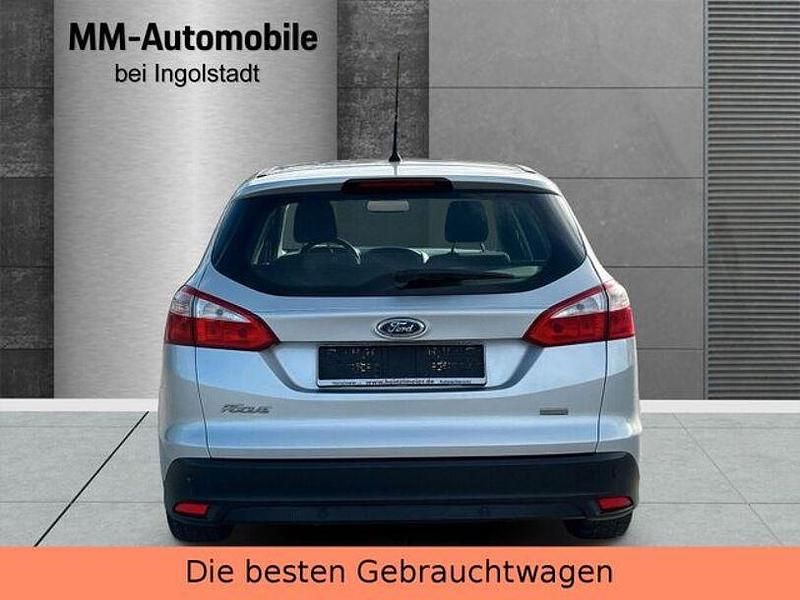 Gebraucht Ford Focus SYNC Edition 125 PS (91 kW) 2014 Polarsilber metallic Kombi